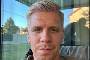 浅金色头发！什琴斯尼社媒@亚马尔、莱万、加维：我们都会犯错