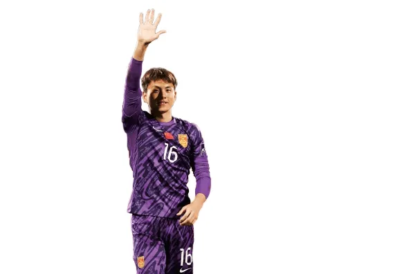 澳客-启蒙教练谈李昊：曾踢过中卫判断较好，从小基本功就扎实