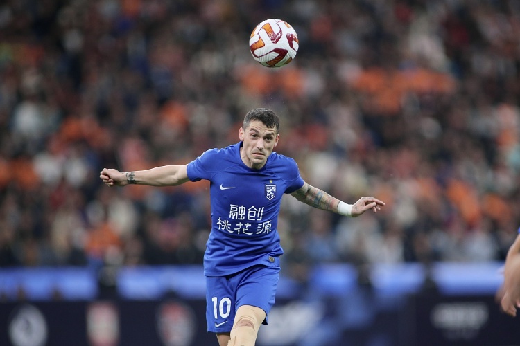 澳客体育-媒体人：斯坦丘放弃了合同内的很多薪水，英博为其开出中超顶薪